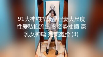 黄色头发极品颜值女友被带到酒店里面拉着头发后入操逼，表情诱人呻吟骚气，无套内射，特写蝴蝶逼