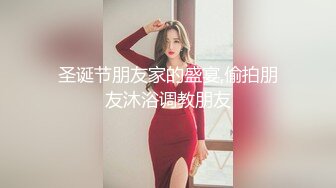 蓝色齐逼短裙女神，本人比照片还漂亮 意不意外 惊不惊喜？