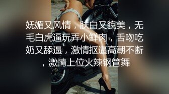 豹纹熟女人妻足交啪啪 骚逼好几天没被操了 啊啊顶到花心了 撅着大白屁屁被无套输出 内射