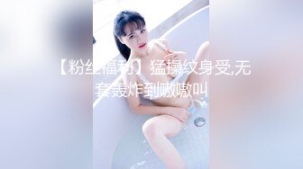 丰过唇的俄罗斯长发美女奶大B也大，得配一个大屌才能满足她